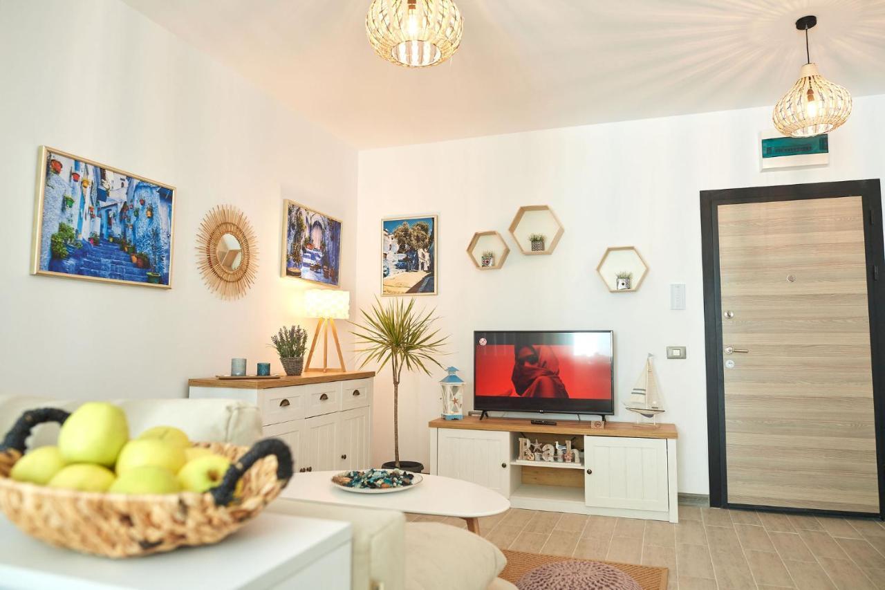 Sole Apartment Spa N Pools Beach Resort Navodari Exterior photo