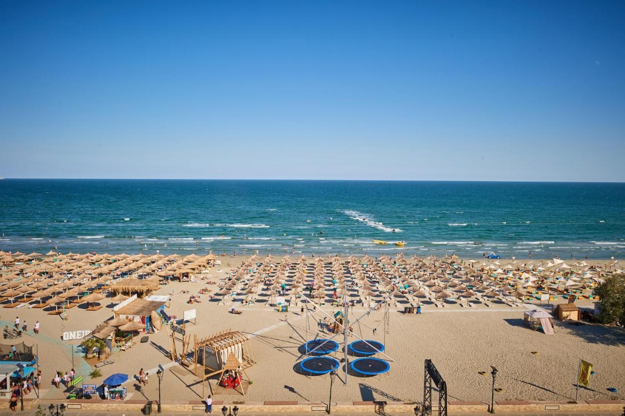 Sole Apartment Spa N Pools Beach Resort Navodari Exterior photo